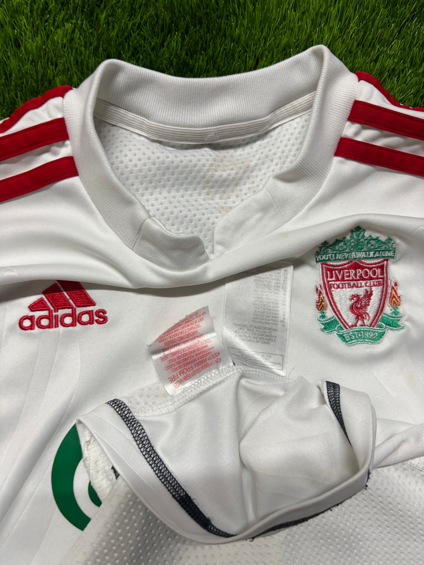 Liverpool 2009/10 Third Shirt (M Youth)